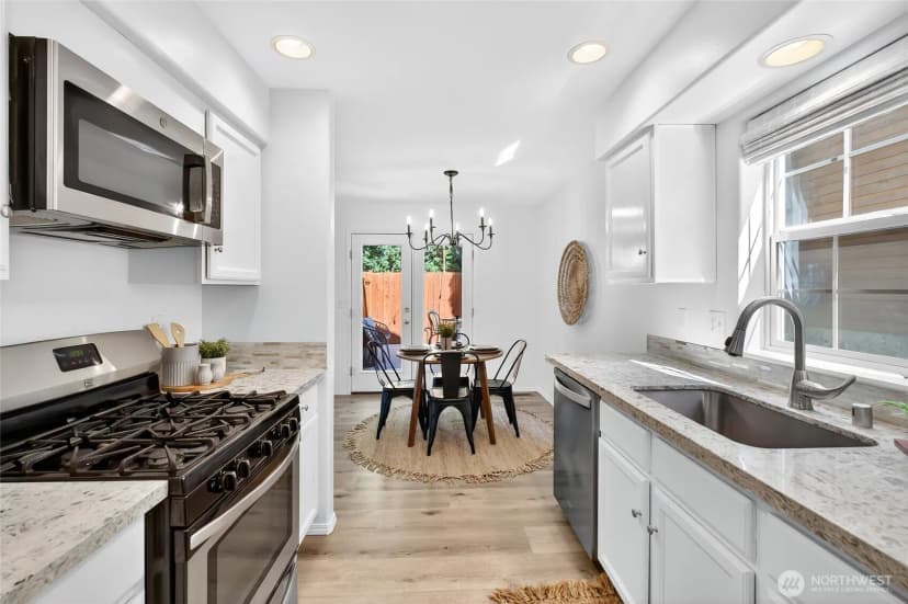 Property photo for 2016 Ponderosa Court, Bellingham photo 11