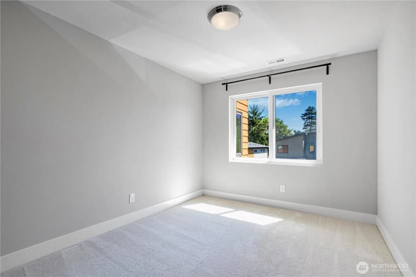 Property photo for 27015 122nd Place Se, Kent photo 15