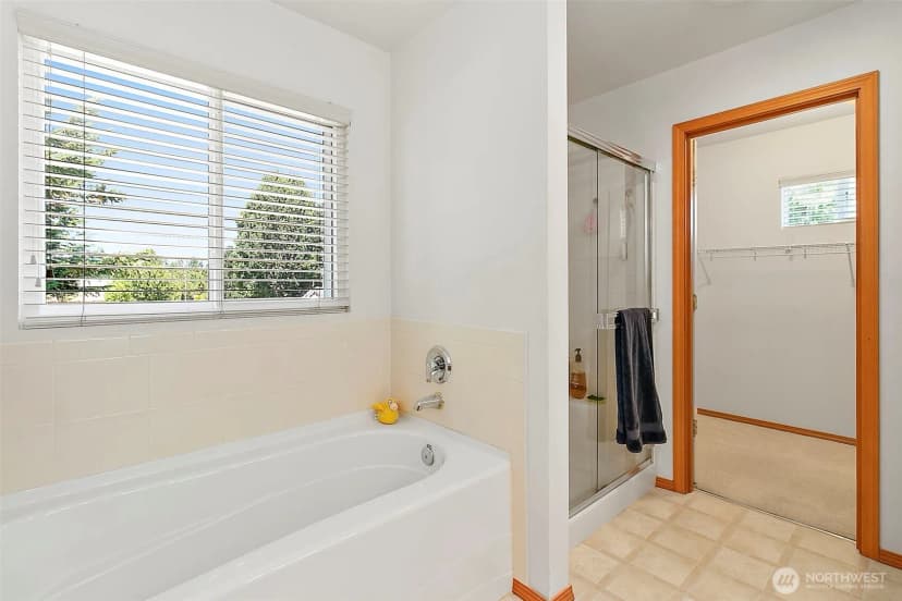 Property photo for 23020 Se 241st Place, Maple Valley photo 17