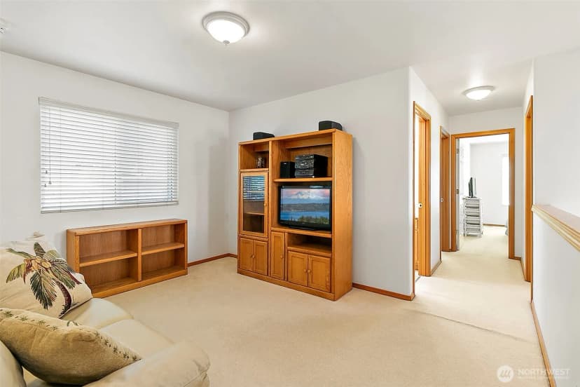 Property photo for 23020 Se 241st Place, Maple Valley photo 13