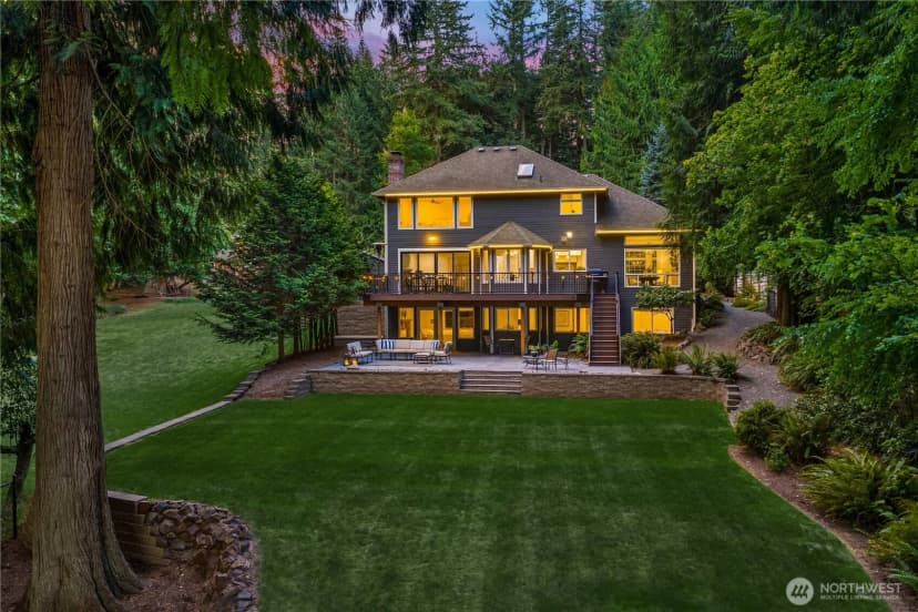 Property photo for 25432 Se 28th Street, Sammamish