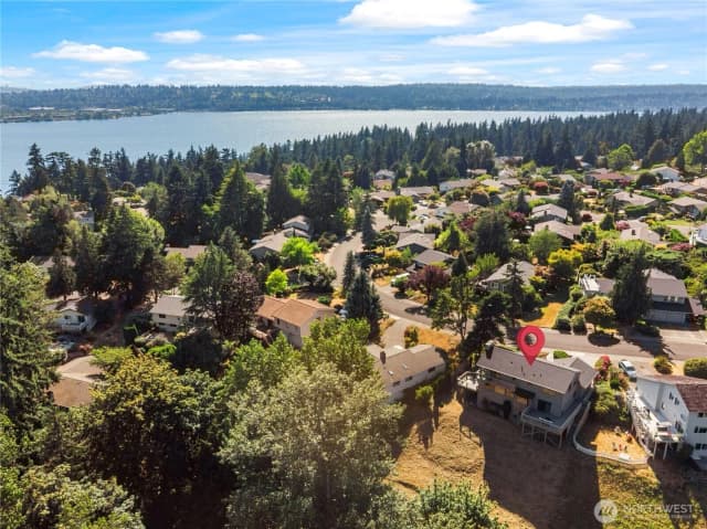 Property photo for 11514 84th Ave Ne, Kirkland photo 4
