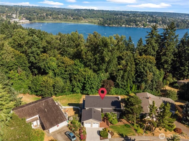 Property photo for 11514 84th Ave Ne, Kirkland photo 5