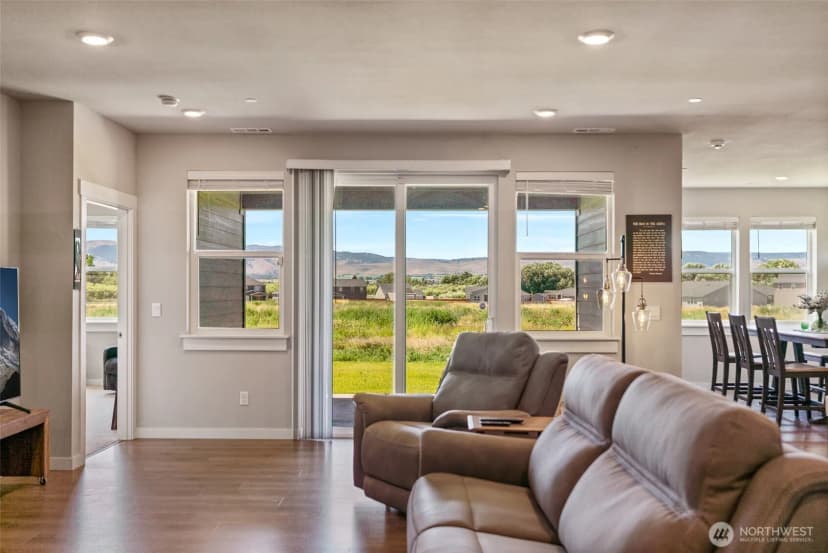 Property photo for 2911 Roan Drive, Ellensburg photo 8