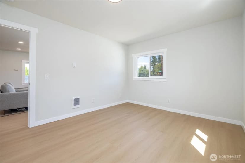 Property photo for 202 Reed St, Sedro Woolley photo 15