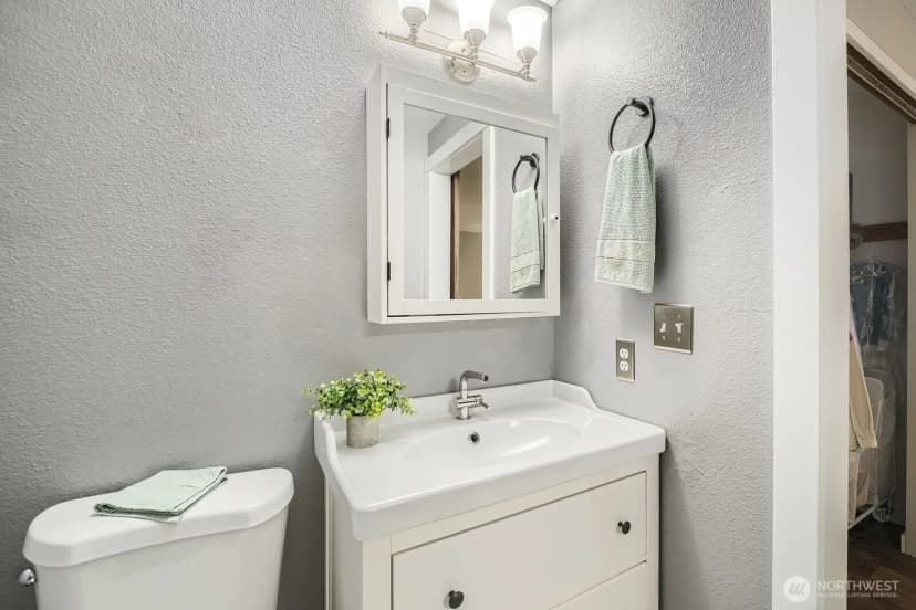 Property photo for 26803 216th Avenue Se, Maple Valley photo 19