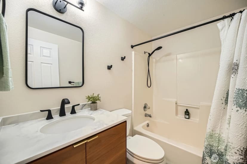 Property photo for 26803 216th Avenue Se, Maple Valley photo 22