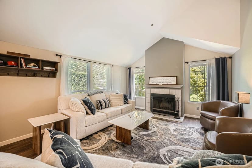 Property photo for 26803 216th Avenue Se, Maple Valley photo 6