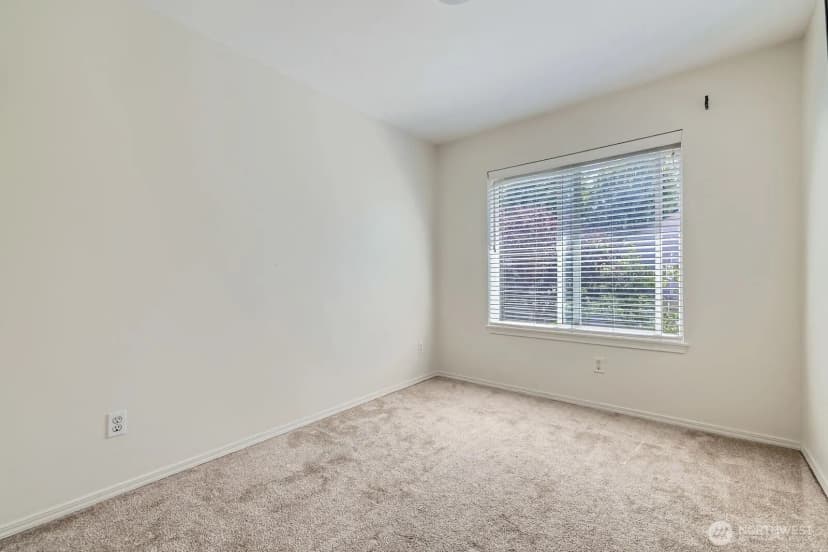 Property photo for 1131 115th Street Sw #j3, Everett photo 9