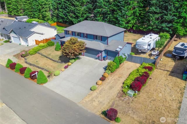 Property photo for 11925 Mayfair Avenue Sw, Port Orchard photo 4