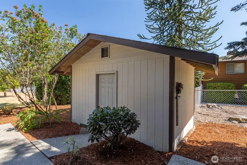 Property photo for 7517 86th Street E, Puyallup photo 39