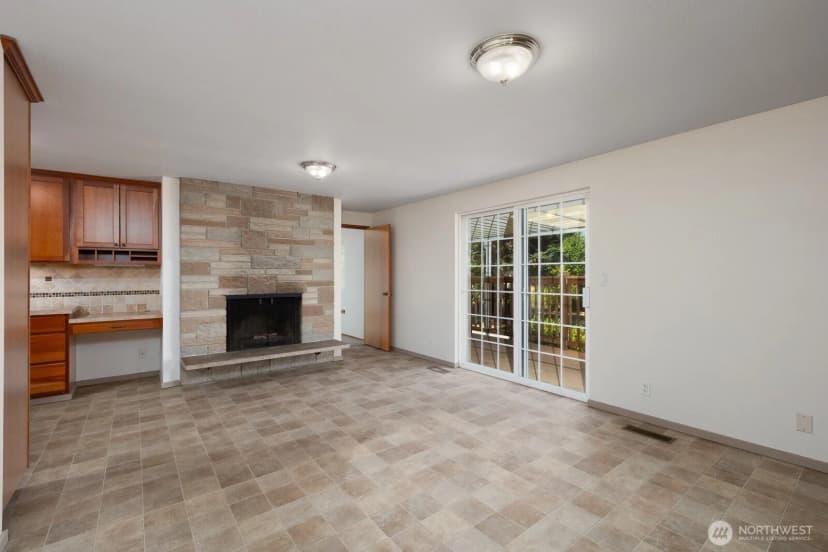 Property photo for 7517 86th Street E, Puyallup photo 14