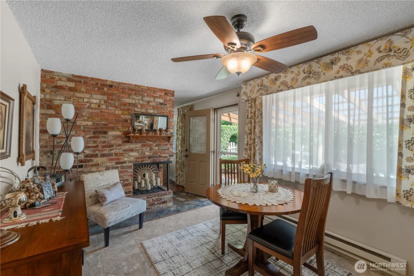Property photo for 9423 104th Street Sw, Lakewood photo 8