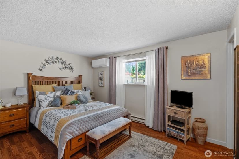 Property photo for 9423 104th Street Sw, Lakewood photo 16
