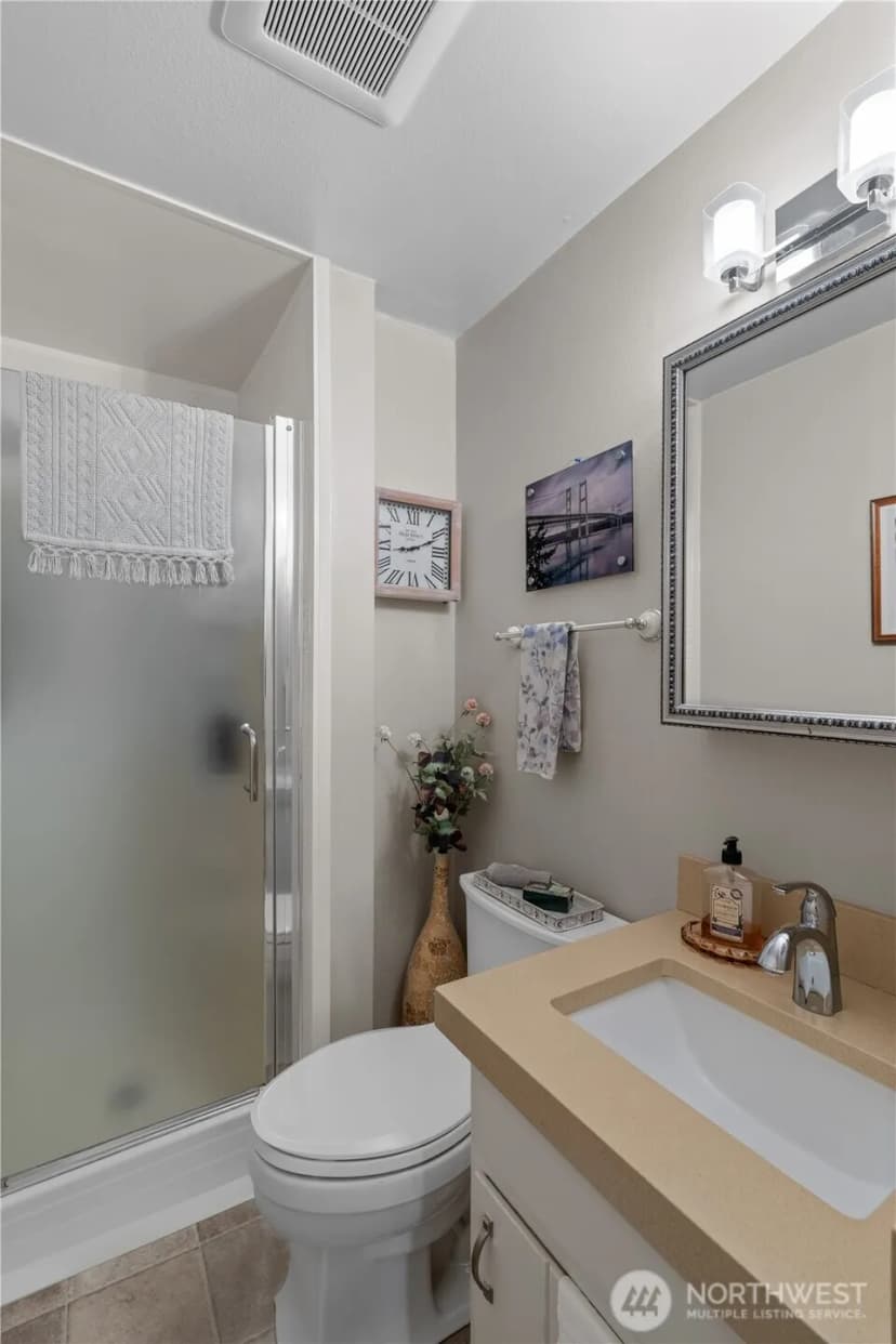 Property photo for 9423 104th Street Sw, Lakewood photo 18