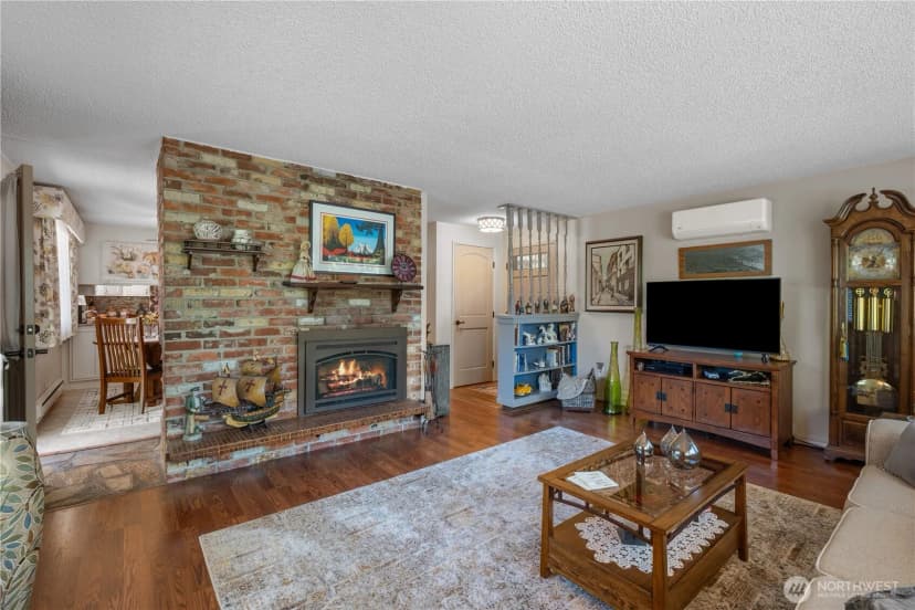 Property photo for 9423 104th Street Sw, Lakewood photo 6
