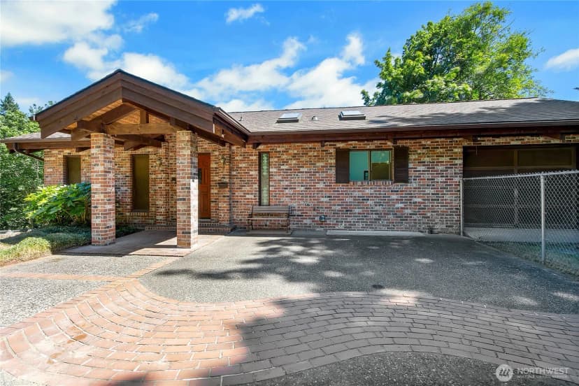 Property photo for 8724 Danforth Street Nw, Gig Harbor photo 2