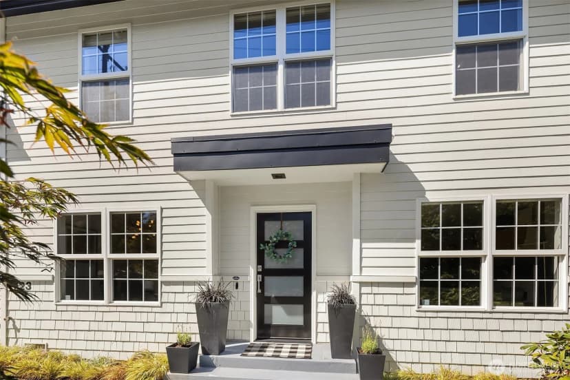Property photo for 1723 29th Avenue, Seattle photo 2