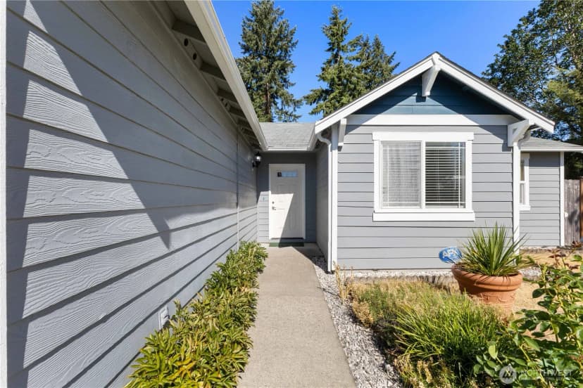 Property photo for 10722 Van Norhop Street Se, Yelm photo 3