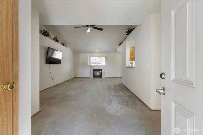 Property photo for 10722 Van Norhop Street Se, Yelm photo 4