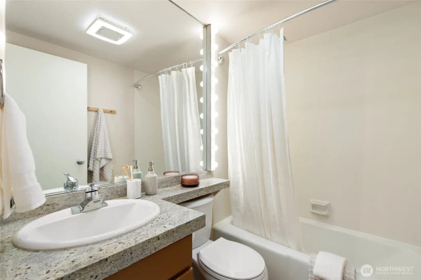 Property photo for 101 Nw 58th Street #10, Seattle photo 22
