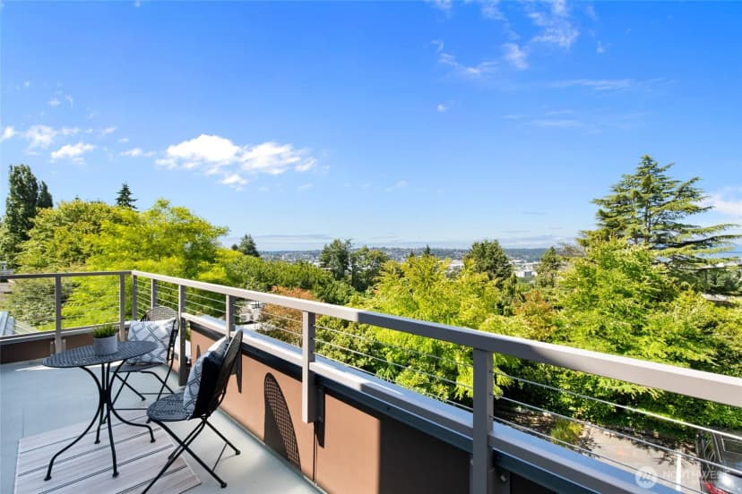 Property photo for 101 Nw 58th Street #10, Seattle photo 6