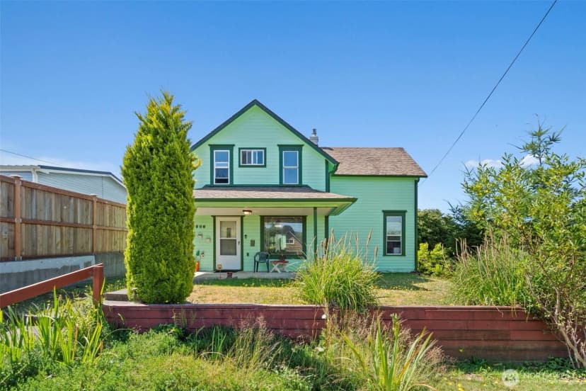 Property photo for 806 California Street, Raymond