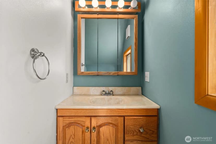 Property photo for 806 California Street, Raymond photo 21