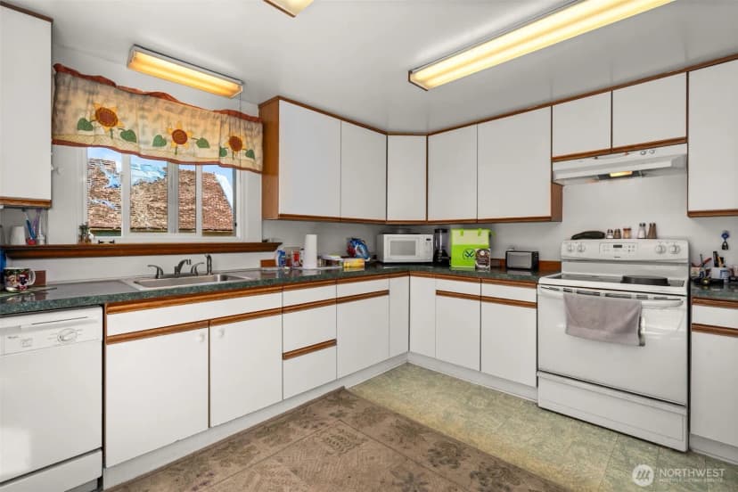 Property photo for 806 California Street, Raymond photo 14