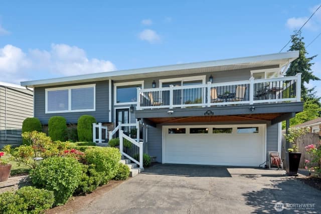 Property photo for 918 Daley Street, Edmonds
