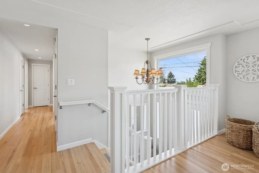 Property photo for 918 Daley Street, Edmonds photo 15