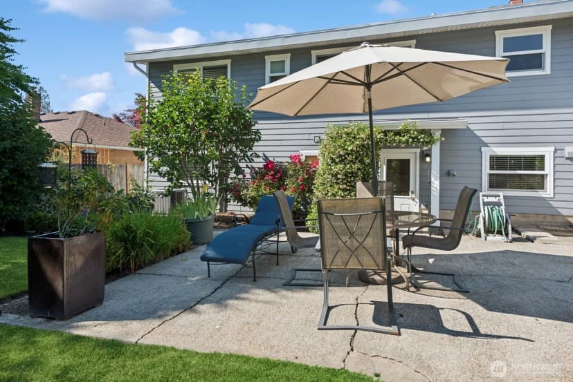 Property photo for 918 Daley Street, Edmonds photo 27
