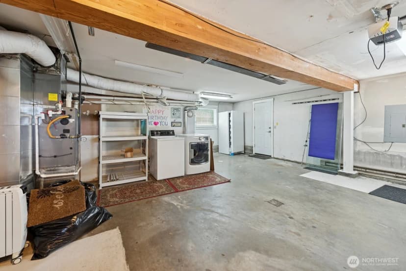 Property photo for 918 Daley Street, Edmonds photo 25