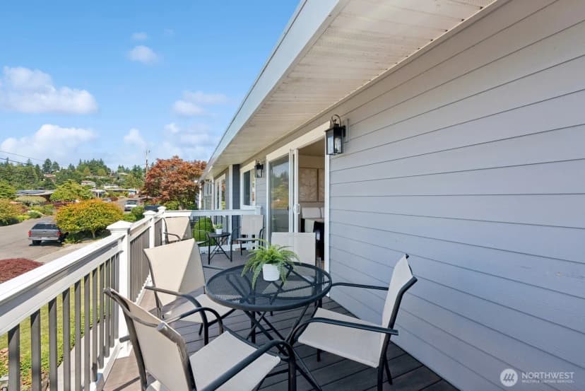 Property photo for 918 Daley Street, Edmonds photo 24