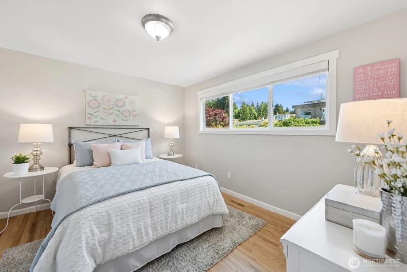 Property photo for 918 Daley Street, Edmonds photo 13