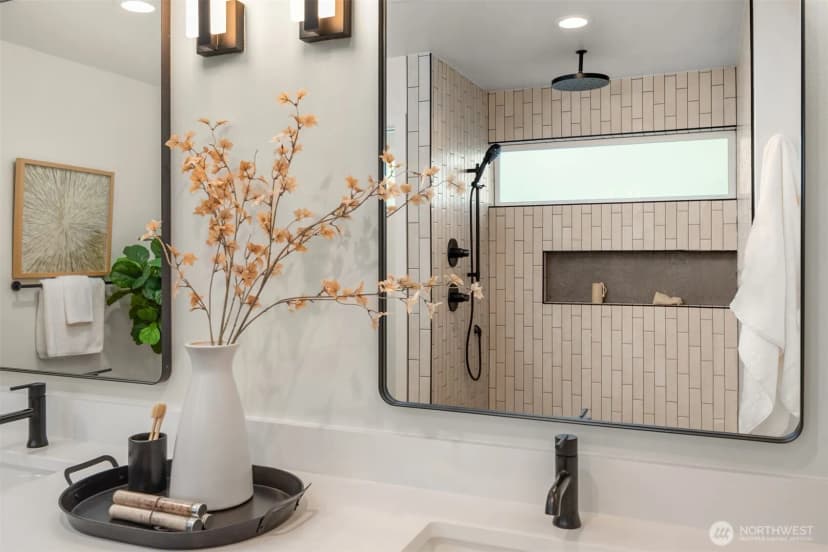 Property photo for 2735 59th Avenue Sw, Seattle photo 18