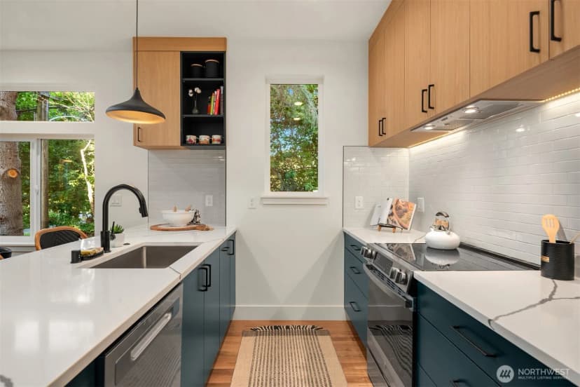 Property photo for 2735 59th Avenue Sw, Seattle photo 10