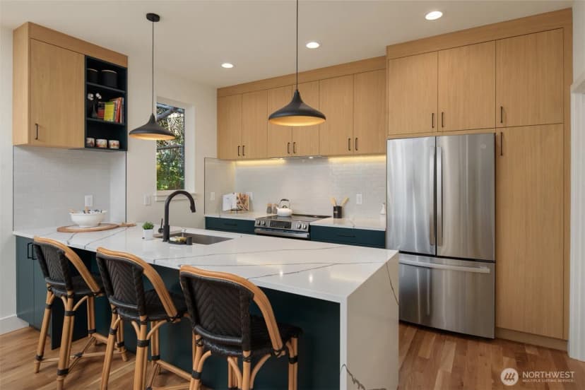 Property photo for 2735 59th Avenue Sw, Seattle photo 11
