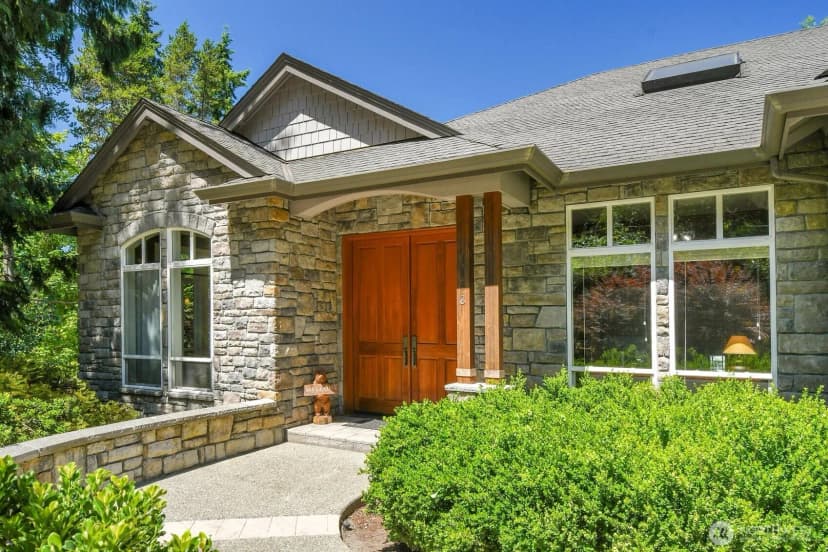 Property photo for 1148 Sw Shorebrook Drive, Normandy Park