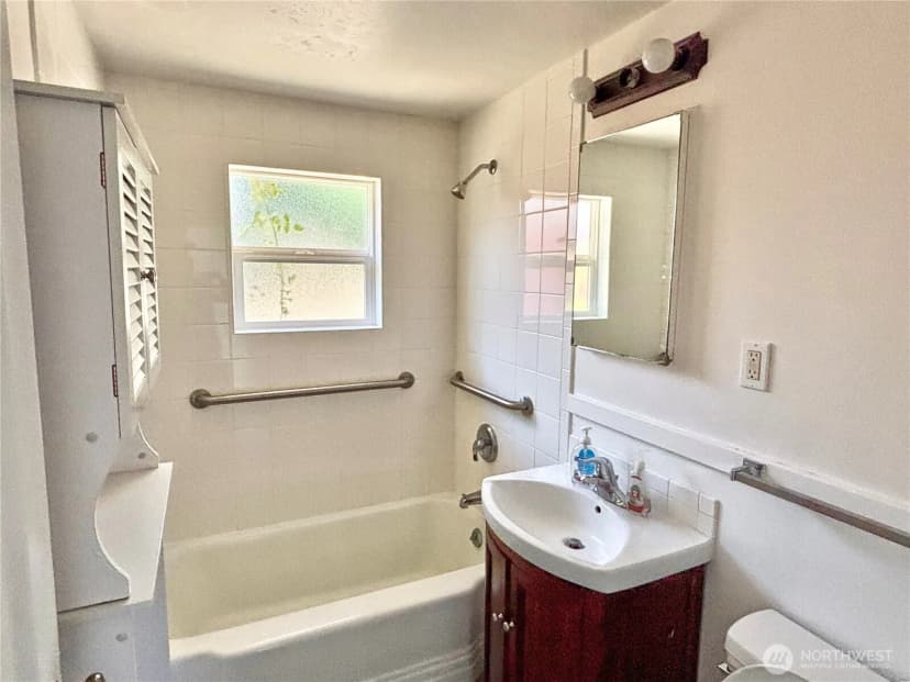 Property photo for 607 W Wyandotte Avenue, Shelton photo 10