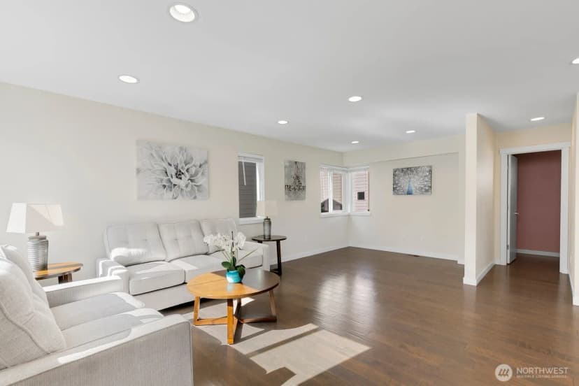 Property photo for 4261 S Holden Street, Seattle photo 10