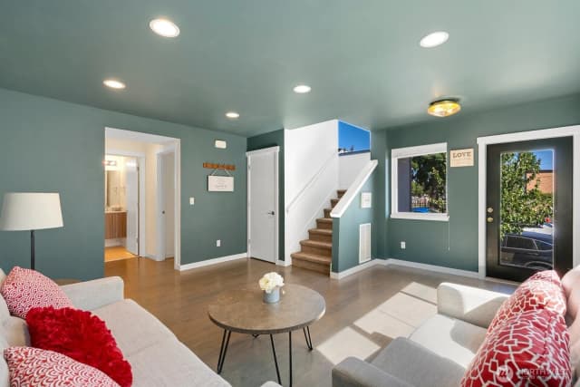Property photo for 4261 S Holden Street, Seattle photo 4