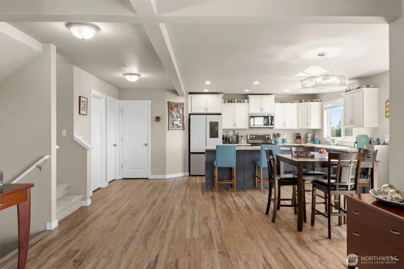 Property photo for 2416 W Echo Bay Drive, Bremerton photo 8