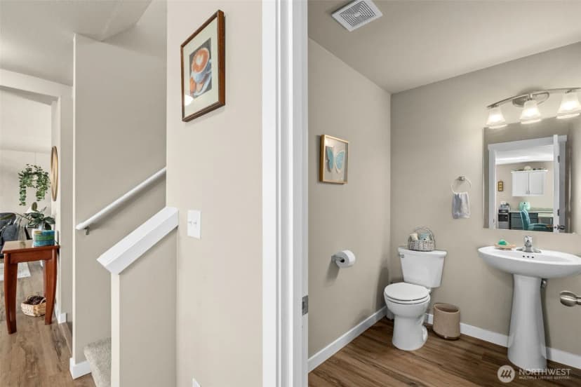Property photo for 2416 W Echo Bay Drive, Bremerton photo 21