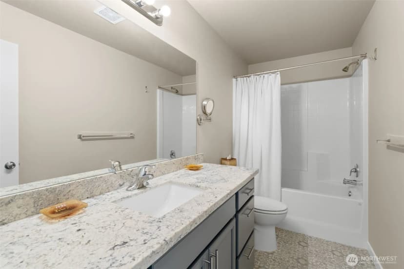 Property photo for 2416 W Echo Bay Drive, Bremerton photo 24