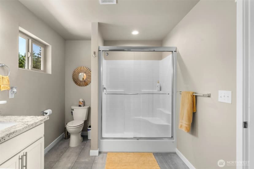 Property photo for 2416 W Echo Bay Drive, Bremerton photo 31
