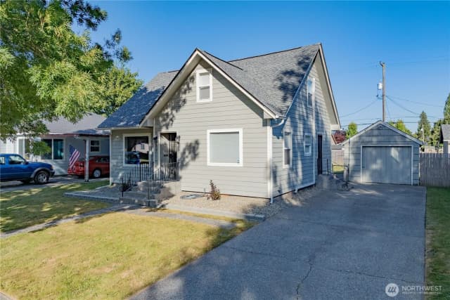 Property photo for 520 23rd Avenue, Longview
