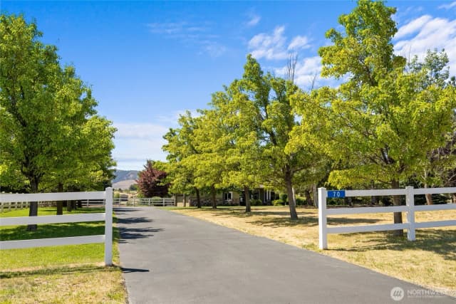 Property photo for 70 Majestic Heights Drive, Ellensburg photo 3