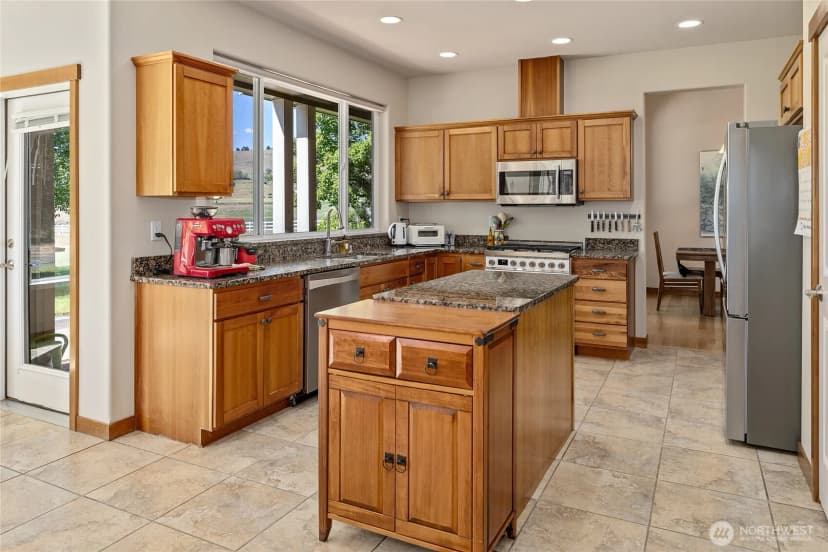 Property photo for 70 Majestic Heights Drive, Ellensburg photo 11