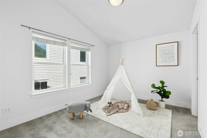 Property photo for 2646 Nw 58th Street #b, Seattle photo 14